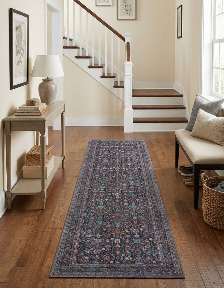 Detail image of 2' 7 x 10' Yara Runner Rug