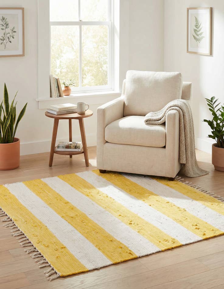 Detail image of 5' 1 x 5' 1  Hand Woven Chindi Rag Square Rug