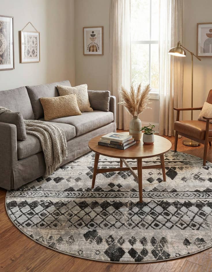 Detail image of 7' x 7' Leipzig Round Rug