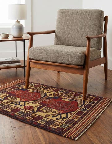 2' 10 x 4' 10 Hand Knotted Sumak Wool Rug