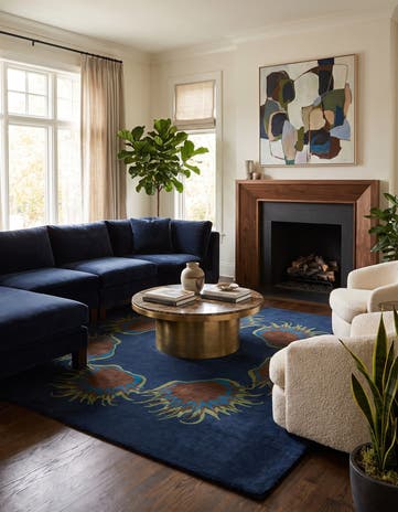 7' 6 x 7' 7 Luna Square Rug