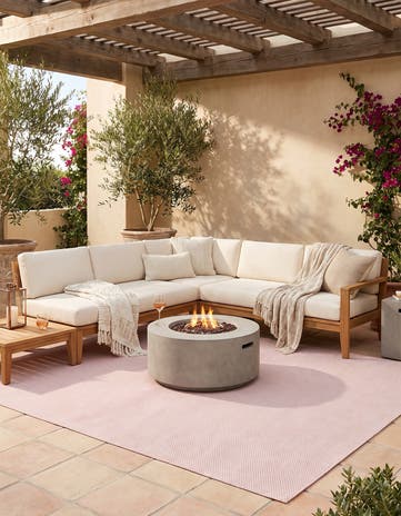 9' x 12' Easy-Clean Solid Indoor / Outdoor Rug