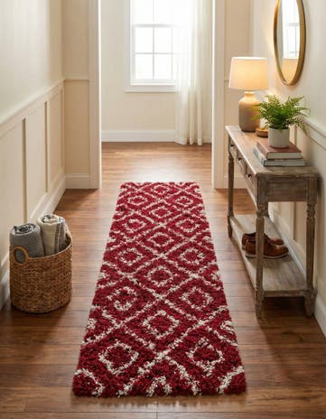 2' 7 x 12' Lattice Shag Runner Rug