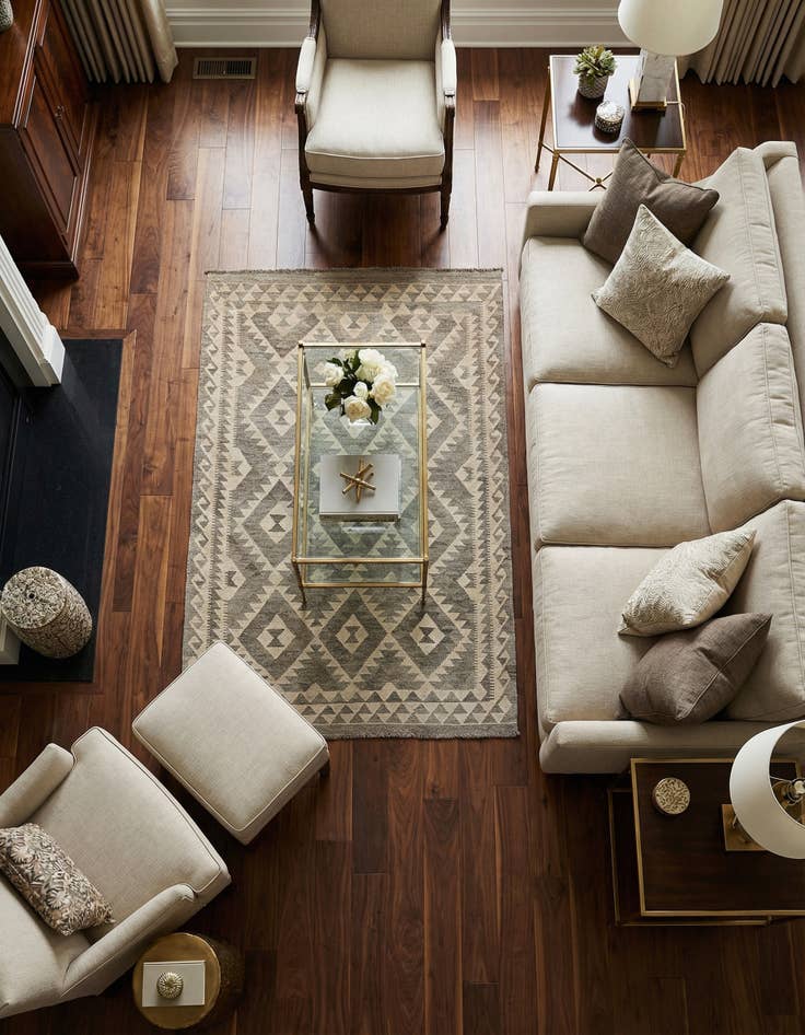 Detail image of 4' 1 x 6' 1 Hand Woven Kilim Maymana Wool Rug