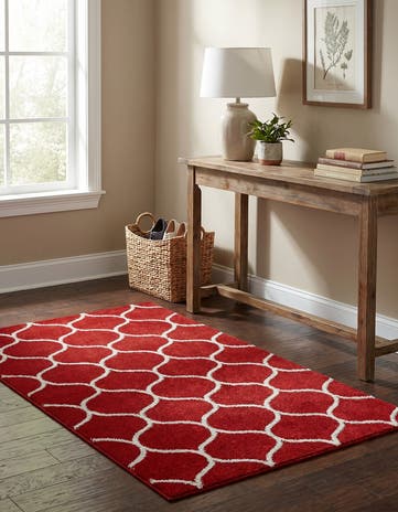 Red Lattice Frieze Rug