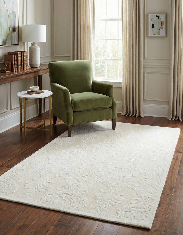 Detail image of 4' 1 x 6' Darya Rug