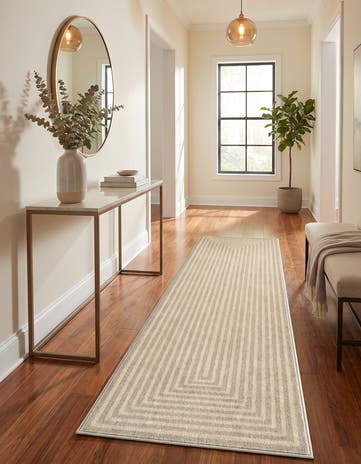 2' 7 x 10' Contour Runner Rug