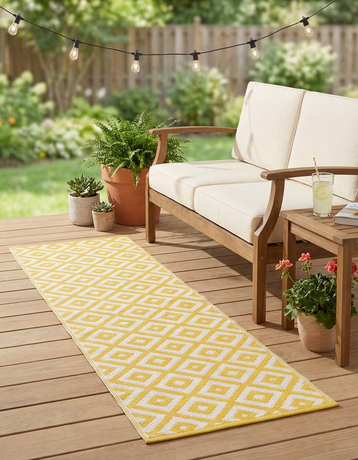 Detail image of 2' x 6' Easy-Clean Jill Zarin Costa Rica Indoor / Outdoor Runner Rug