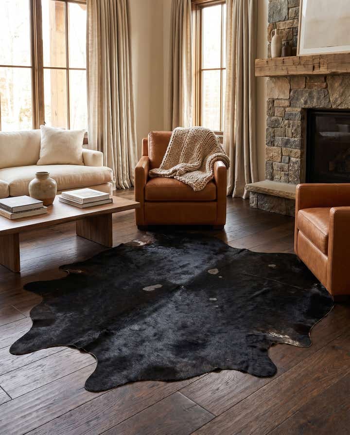 5' 9 x 6' 9 Cowhide Leather Rug