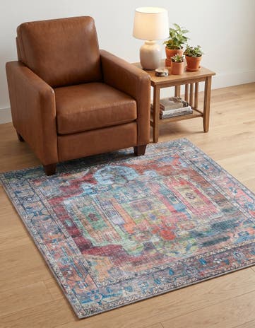 4' x 4' Washable Maahru Square Rug