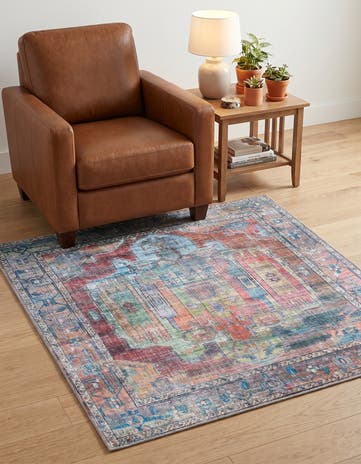 4' x 4' Washable Maahru Square Rug