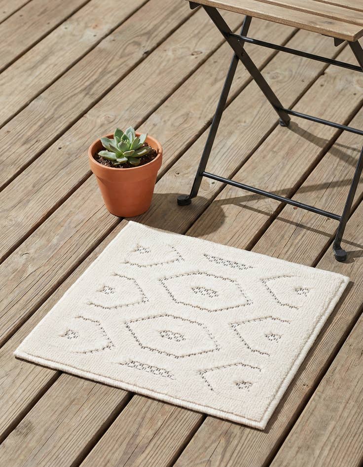 Detail image of 1' 4 x 1' 4 Washable Trellis Textured Indoor / Outdoor Sample Rug