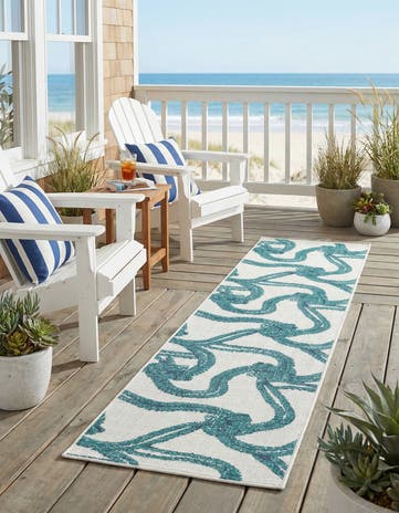 2' x 8' Easy-Clean Coastal Indoor / Outdoor Runner Rug