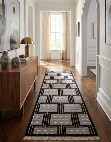 2' 7 x 10' Hand Knotted Darya Wool Runner Rug