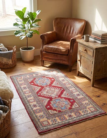 2' 8 x 4' 1 Hand Knotted Kazak Rug