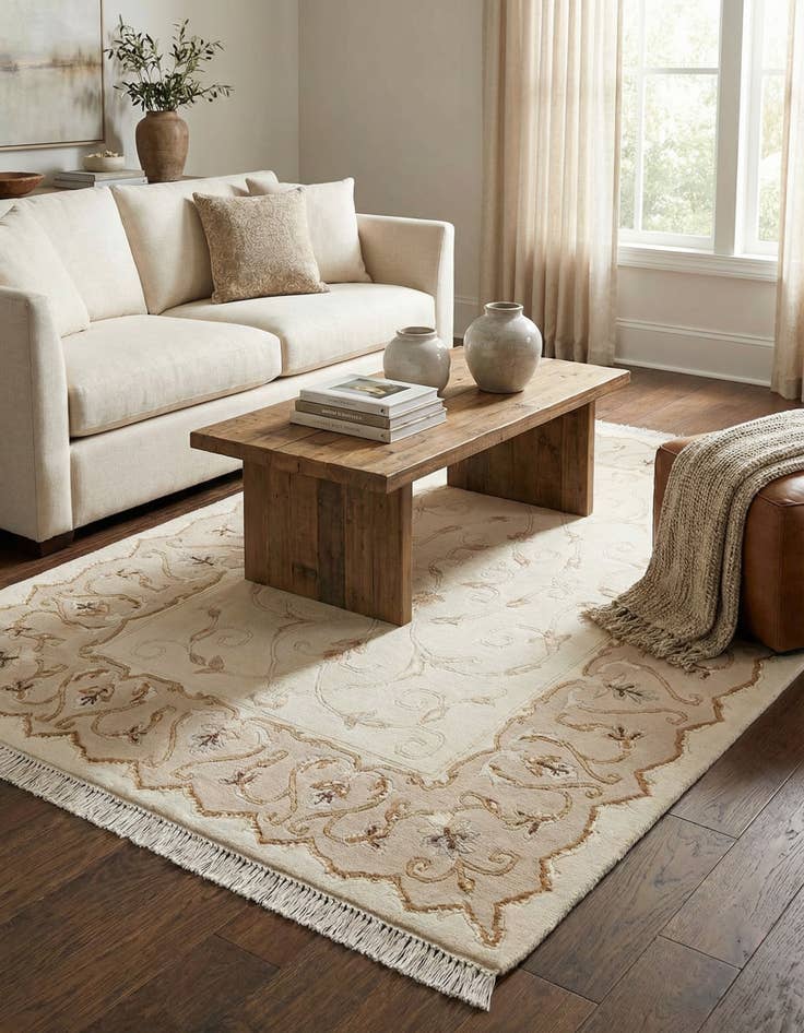 Detail image of 4' x 5' 10 Darya Rug