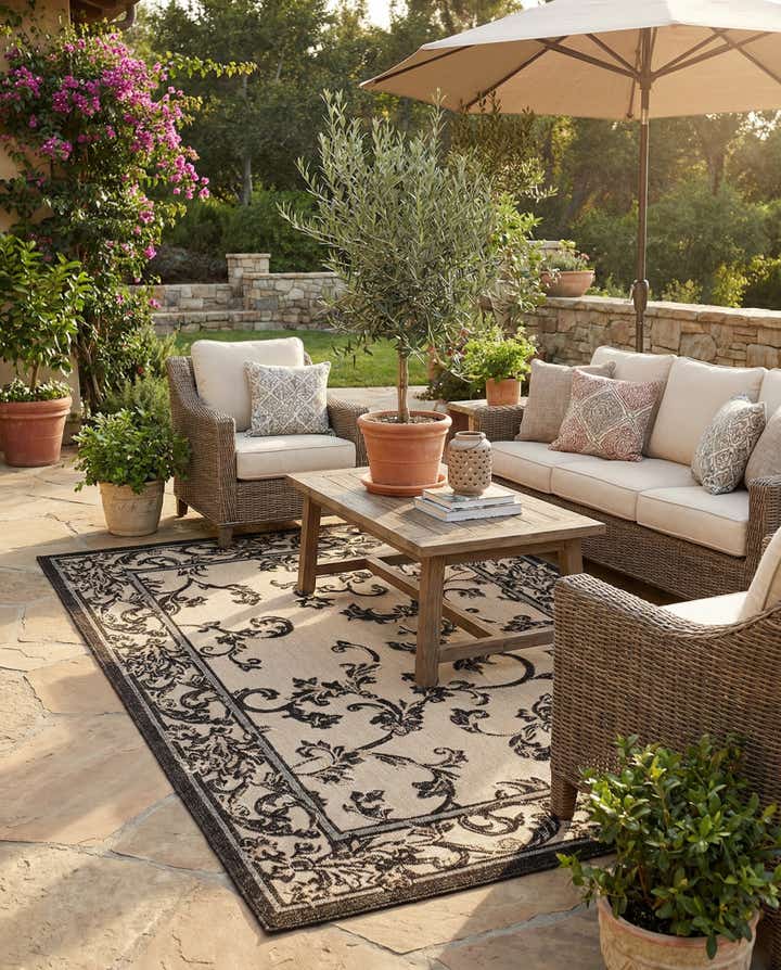 5' x 8' Easy-Clean Botanical Indoor / Outdoor Rug