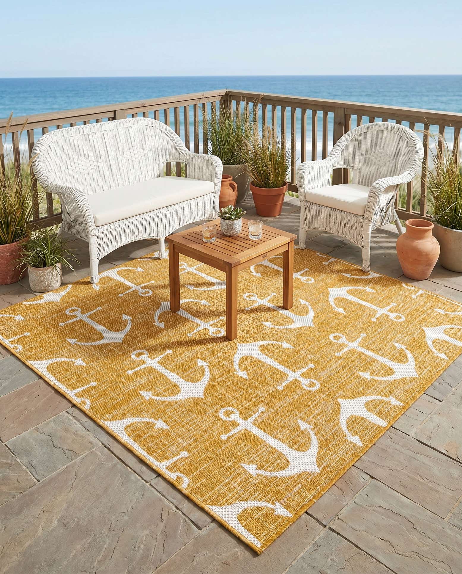 5' 3 x 5' 3 Easy-Clean Coastal Indoor / Outdoor Square Rug