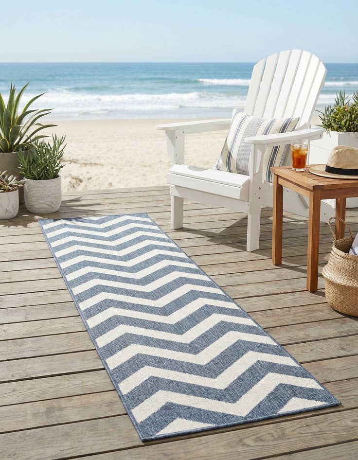 Detail image of 2' x 6' Washable Coastal Indoor / Outdoor Runner Rug