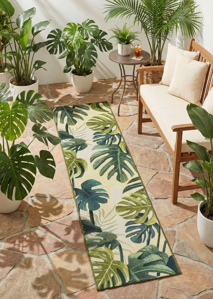 2' x 8' Easy-Clean Botanical Indoor / Outdoor Runner Rug