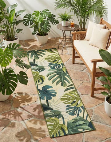 2' x 8' Easy-Clean Botanical Indoor / Outdoor Runner Rug