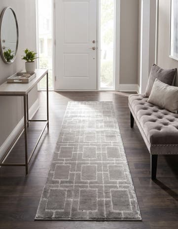 2' x 6' Marilyn Monroe&trade; Glam Deco Runner Rug
