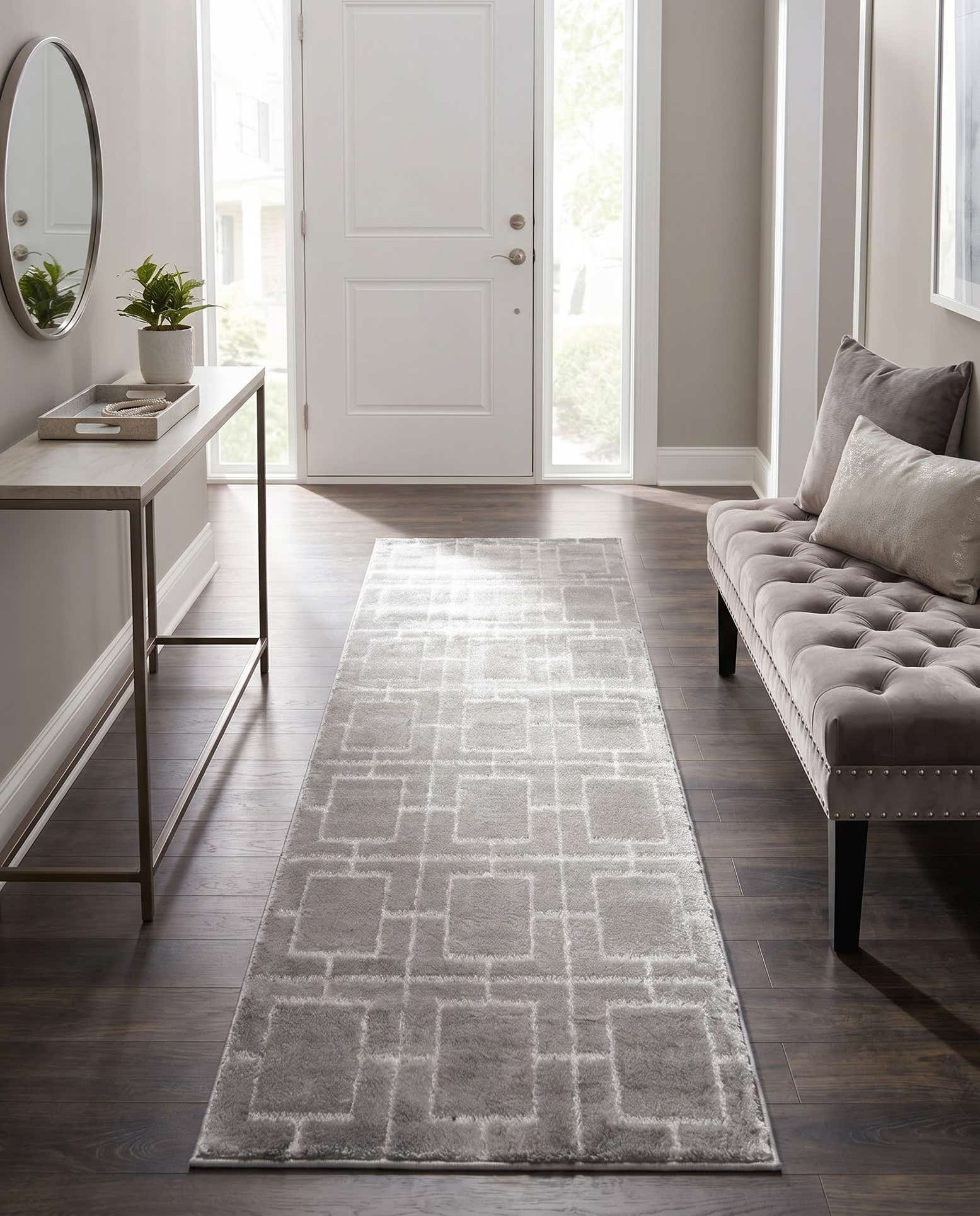 2' x 6' Marilyn Monroe™ Glam Deco Runner Rug
