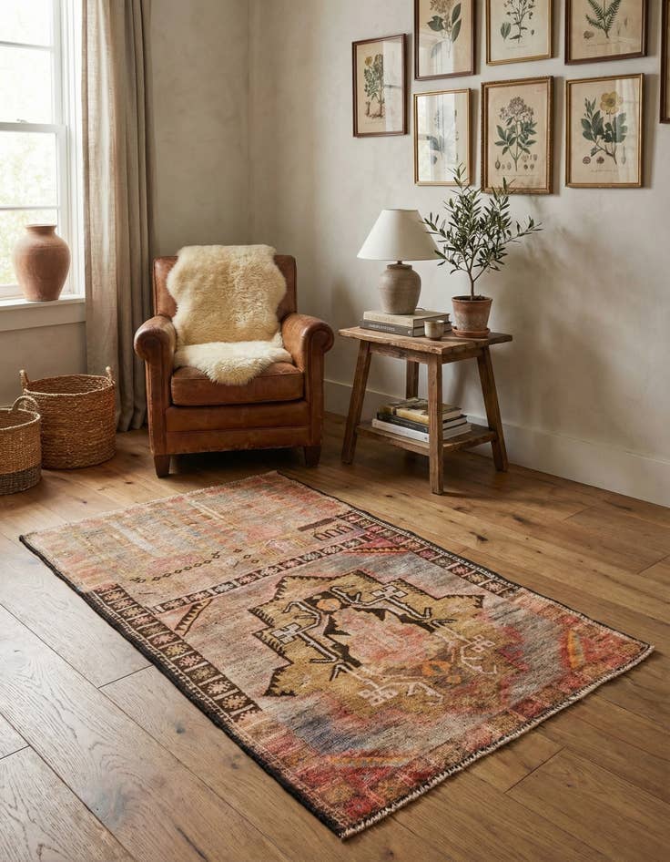 Detail image of 2' 8 x 4' 8 Hand Knotted Ultra Vintage Persian Wool Rug