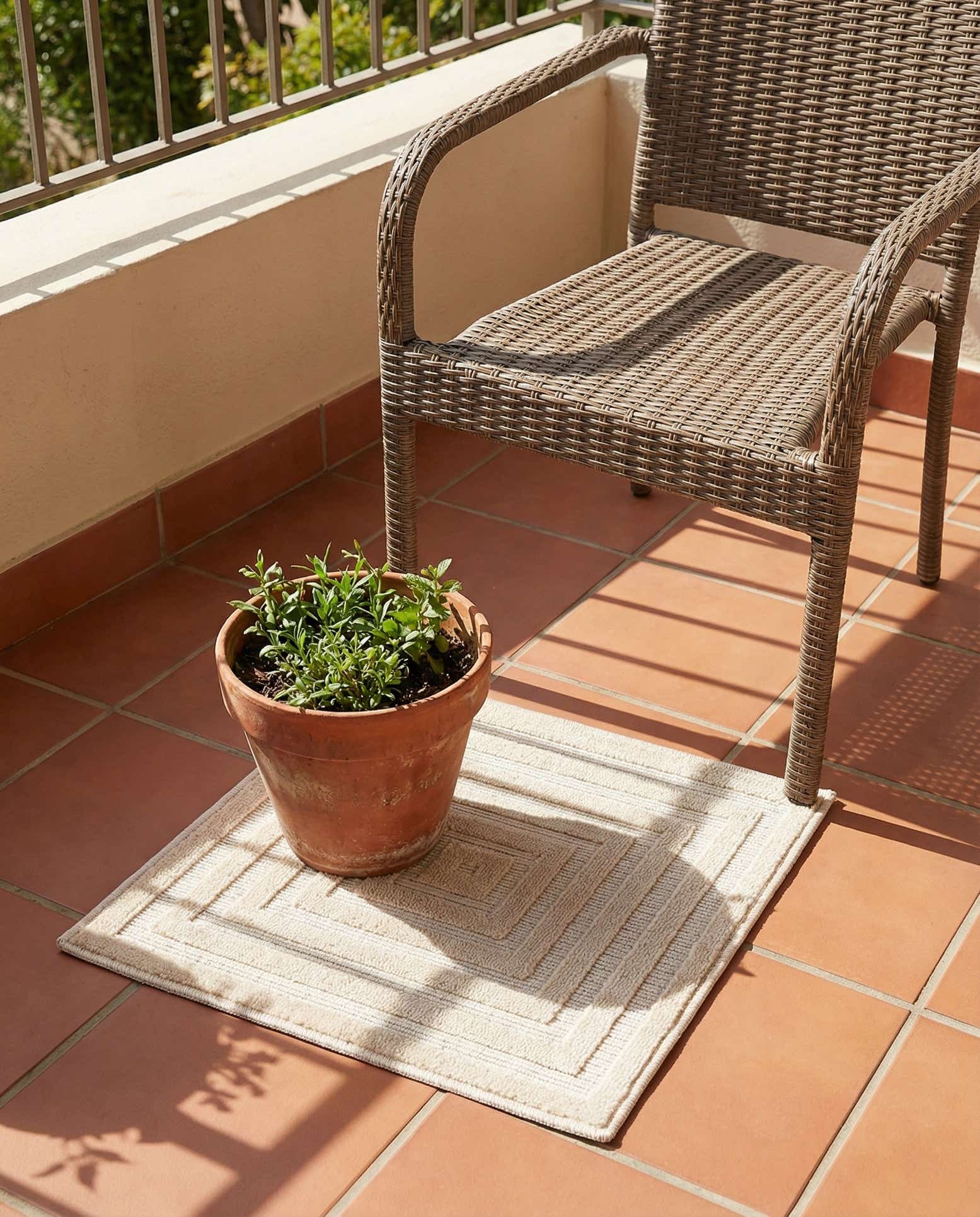 1' 8 x 1' 8 Easy-Clean Sabrina Soto Prescott Indoor / Outdoor Sample Rug