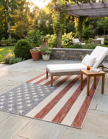 5' 3 x 8' Easy-Clean Jill Zarin Indoor / Outdoor Rug