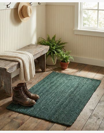 Green Handmade Braided Jute Rug