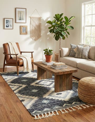 5' 1 x 8' Hand Woven Arizona Wool Rug