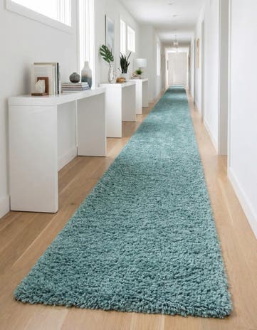 2' 7 x 20' Zermatt Shag Runner Rug