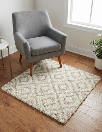 Beige Lattice Shag Square Rug