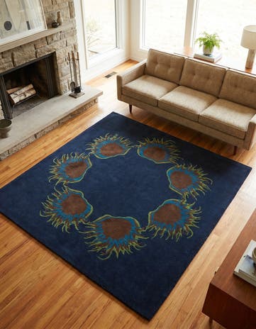 7' 6 x 7' 7 Luna Square Rug