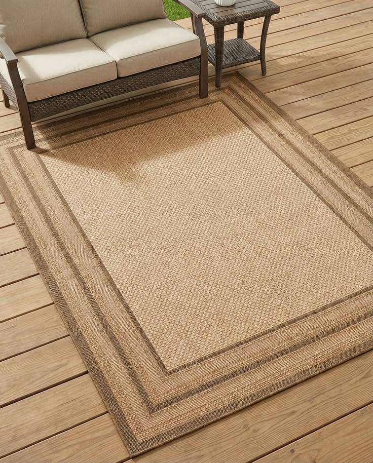 Detail image of 5' 3 x 8' Easy-Clean Border Indoor / Outdoor Rug