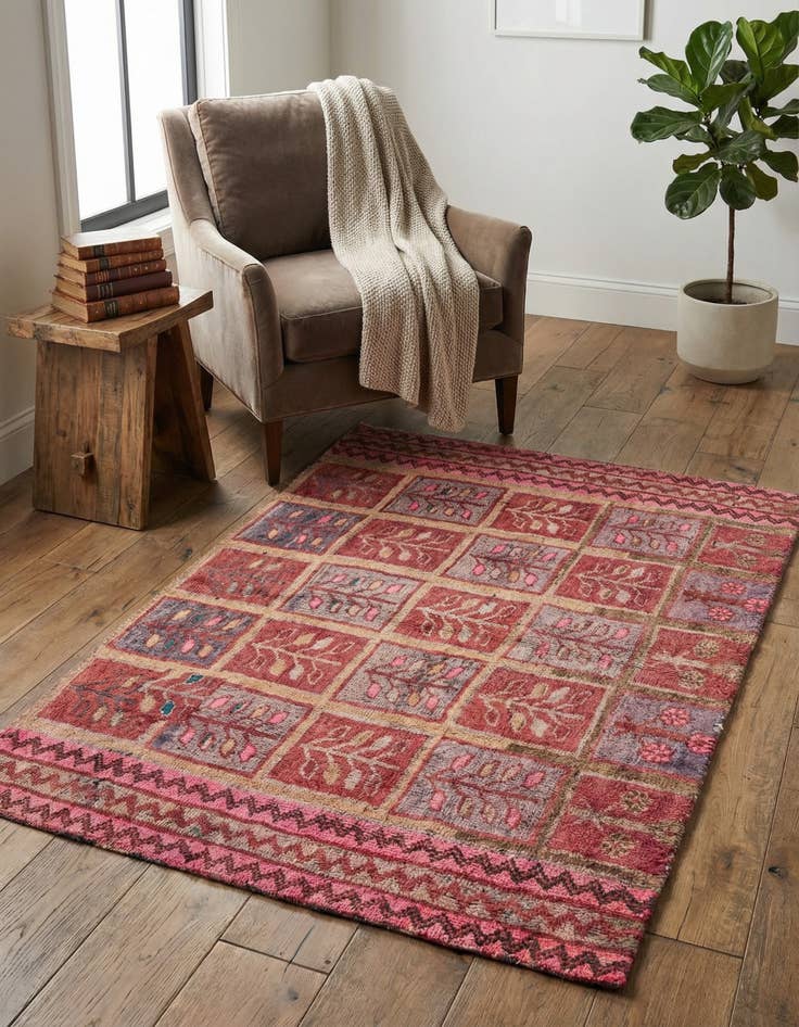 Detail image of 3' 4 x 4' 9 Hand Knotted Ultra Vintage Persian Wool Rug