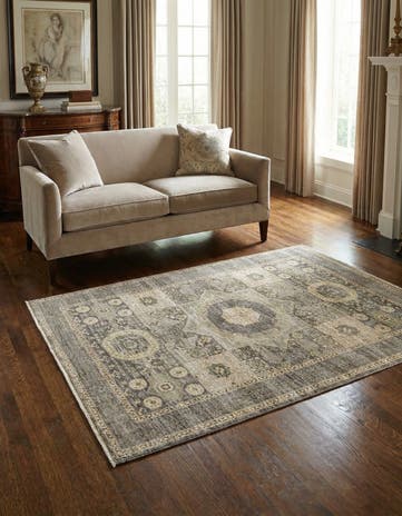 4' 1 x 5' 9 Hand Knotted Mamluk Rug