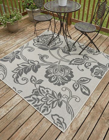 Gray Easy-Clean Botanical Indoor / Outdoor Square Rug