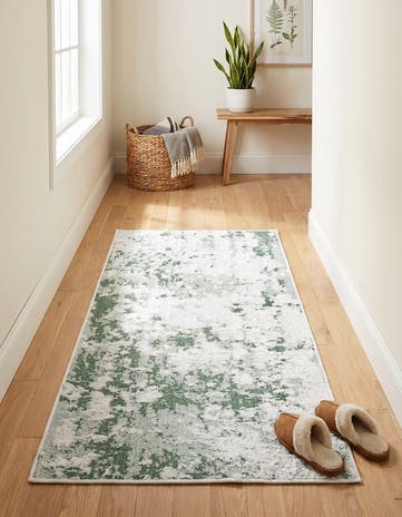 Green Abbey Runner Rug