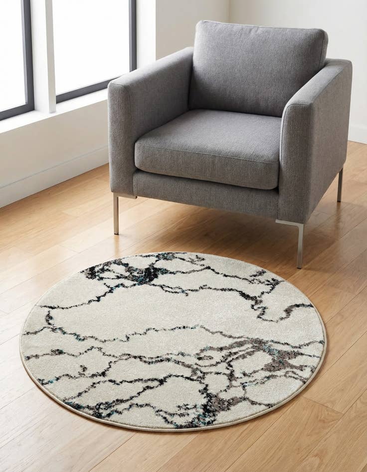 Detail image of 3' x 3' Carrington Round Rug