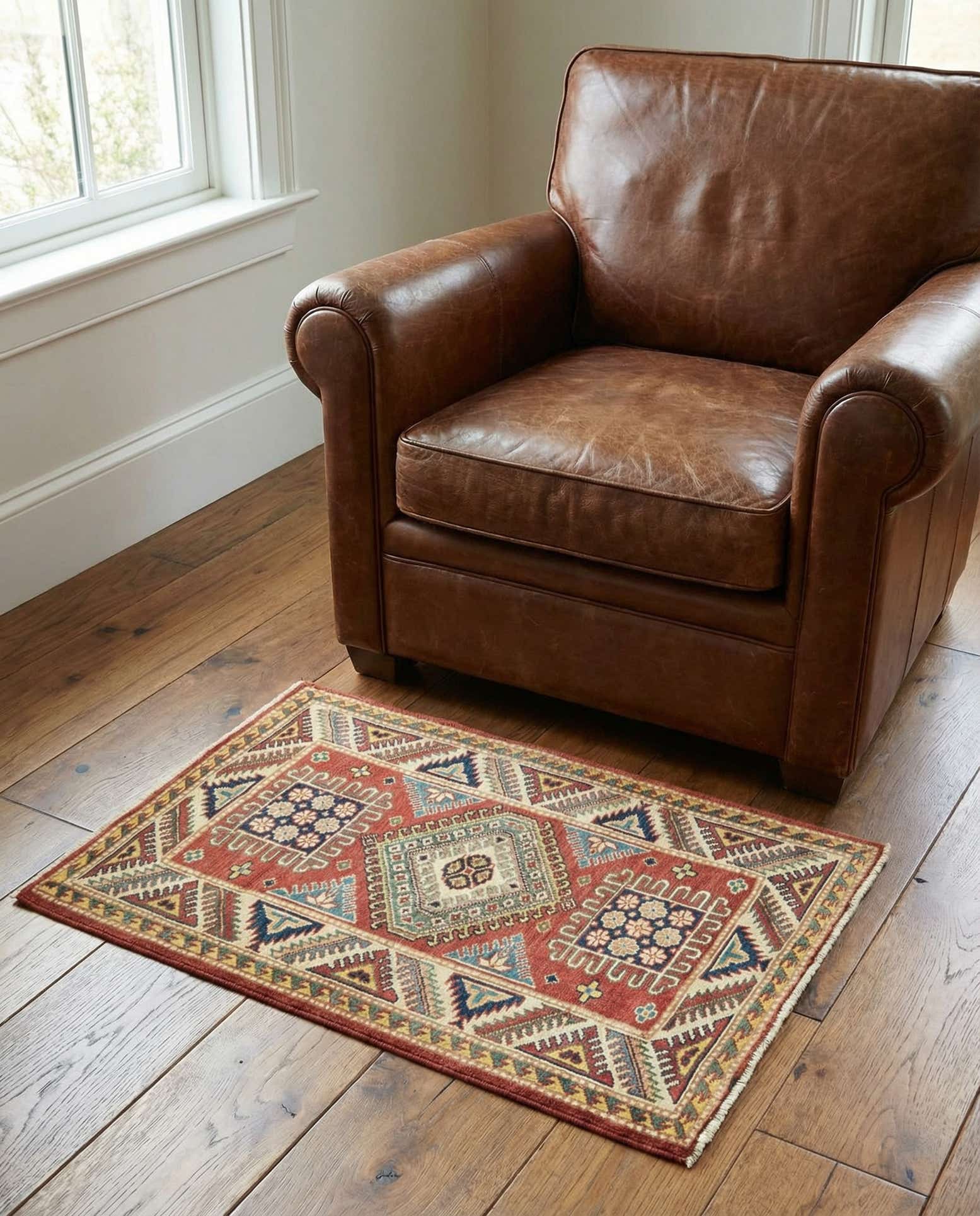 2' 9 x 4' Hand Knotted Kazak Rug