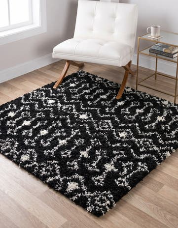 Black and White Moroccan Trellis Shag Square Rug