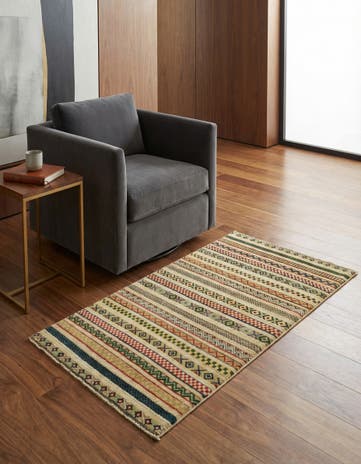 2' 9 x 4' Hand Knotted Modern Ziegler Rug