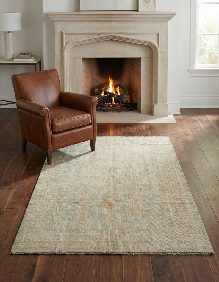 Detail image of 3' 10 x 6' 2 Hand Knotted Oushak Wool Rug