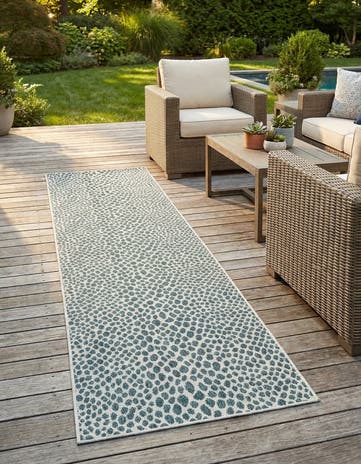 2' 7 x 10' Easy-Clean Jill Zarin Indoor / Outdoor Runner Rug