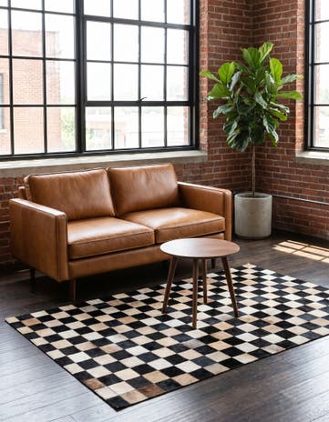 3' 11 x 5' 11 Cowhide Stocks Rug