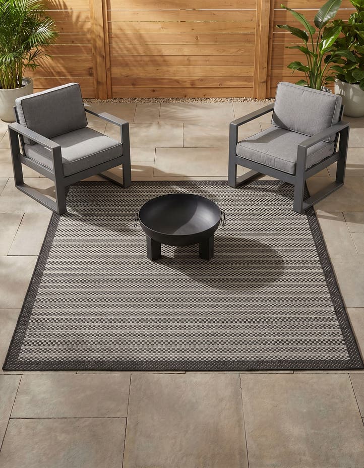 6' x 6' Easy-Clean Border Indoor / Outdoor...