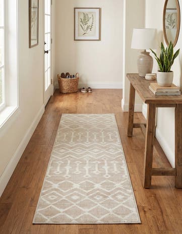 2' x 6' 7 Kasbah Trellis Runner Rug