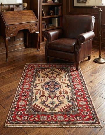 2' 7 x 4' 2 Hand Knotted Kazak Rug